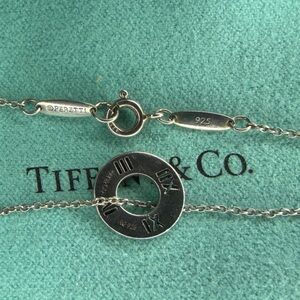 Tiffany & Co. Atlas Circle Pendant Charm Necklace 16"